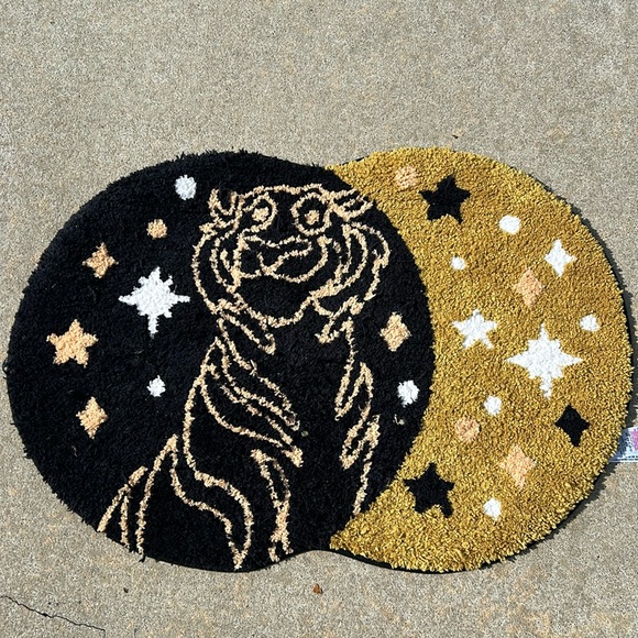 Disney Raja bath rug with glitter stars great condition, barely used - Picture 1 of 6